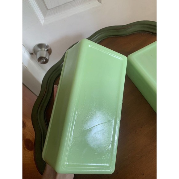 Copied - Vintage Jadite Refrigerator Dishes, 1 lid, 8.5 X 4.25, Glows - Picture 8 of 9